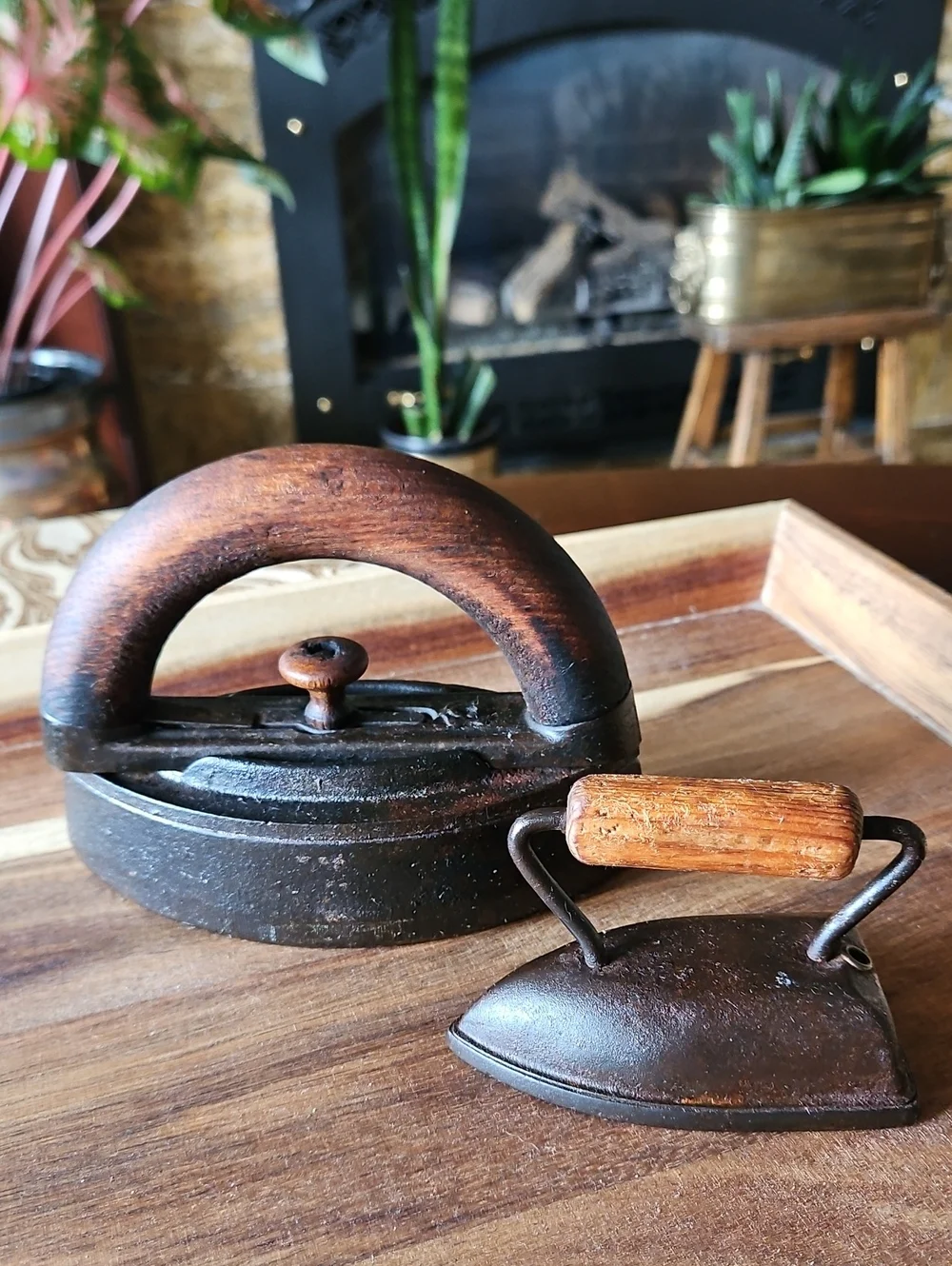 Antique Sad Iron Set - Colebrookdale 